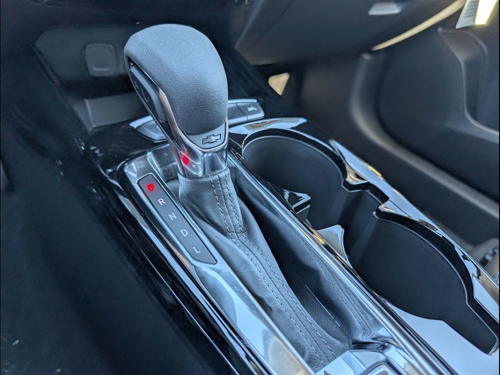 New 2026 Mosaic Black Metallic Chevrolet LT image 14