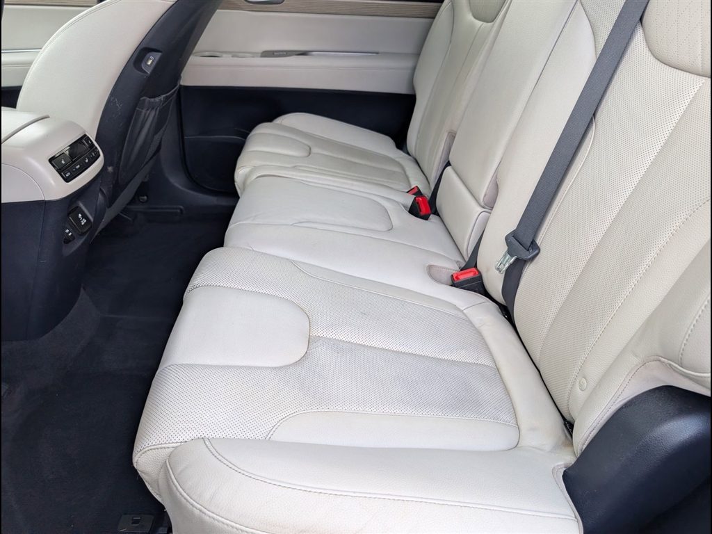 Used 2021 Hyper White Hyundai SEL image 14