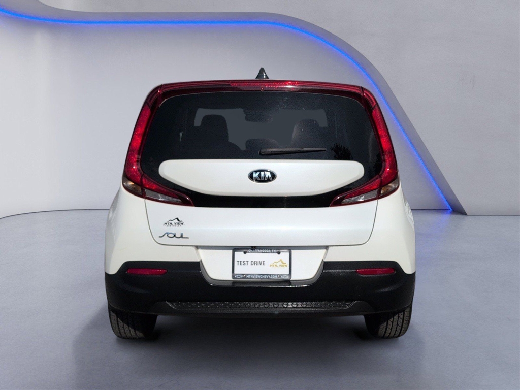 Used 2020 Snow White Pearl Kia LX image 14