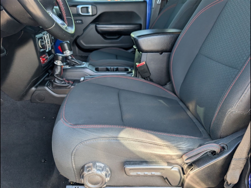 Used 2019 Ocean Blue Metallic Clear Coat Jeep Rubicon image 15