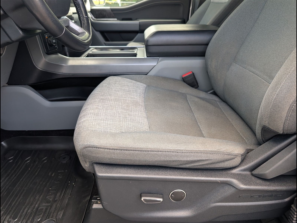 Used 2021 Oxford White Ford XLT image 15