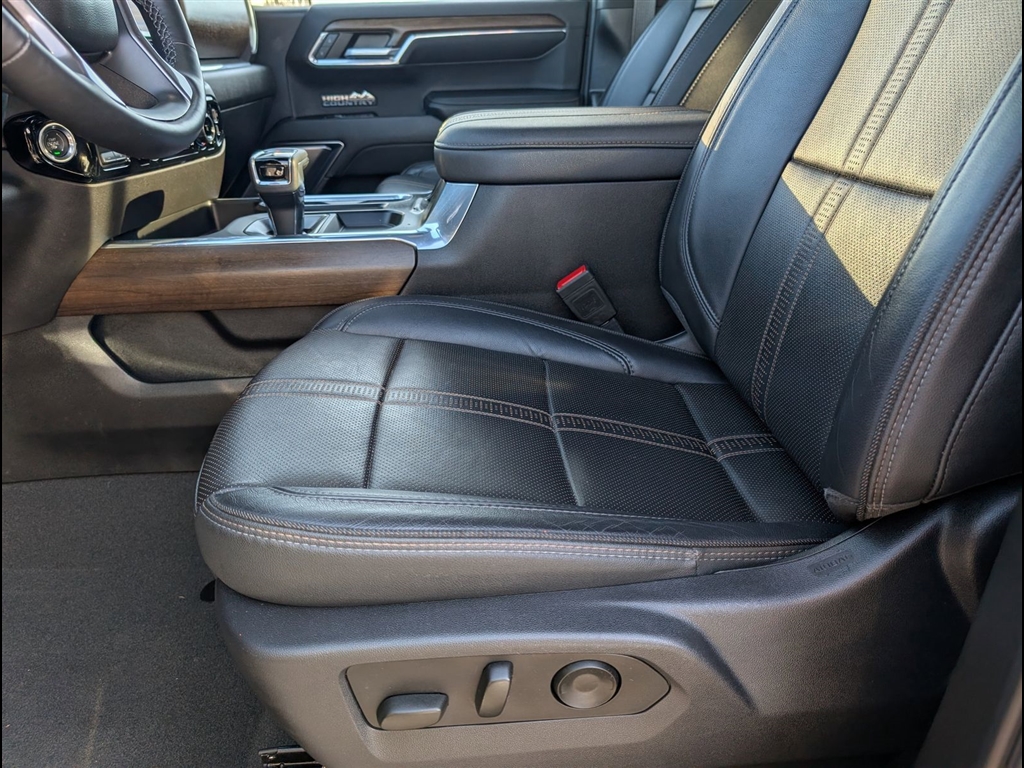 Used 2024 Sterling Gray Metallic Chevrolet High Country image 15