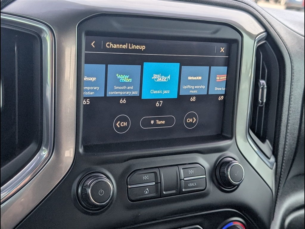 Used 2021 Summit White Chevrolet RST image 15