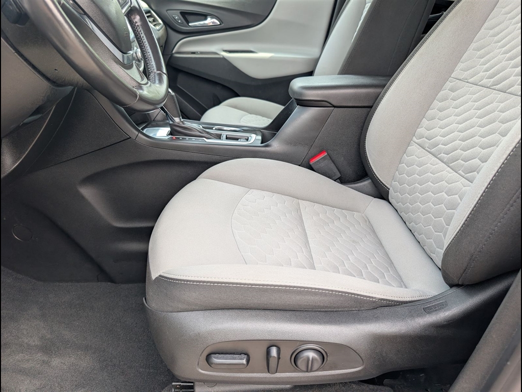 Used 2020 Silver Ice Metallic Chevrolet LT image 15