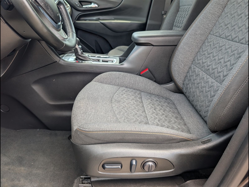 Used 2023 Mosaic Black Metallic Chevrolet LT image 15