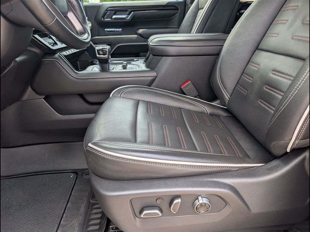 Used 2026 Onyx Black GMC AT4X image 15