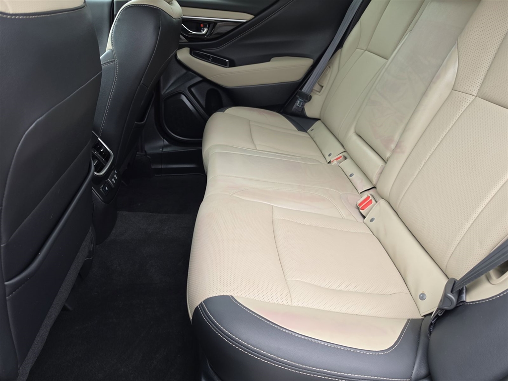 Used 2022 Autumn Green Metallic Subaru Limited image 15