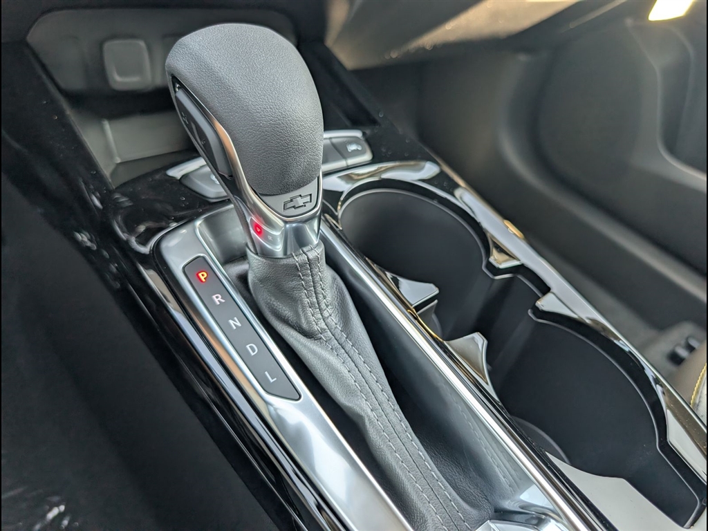 New 2026 Summit White Chevrolet LT image 15