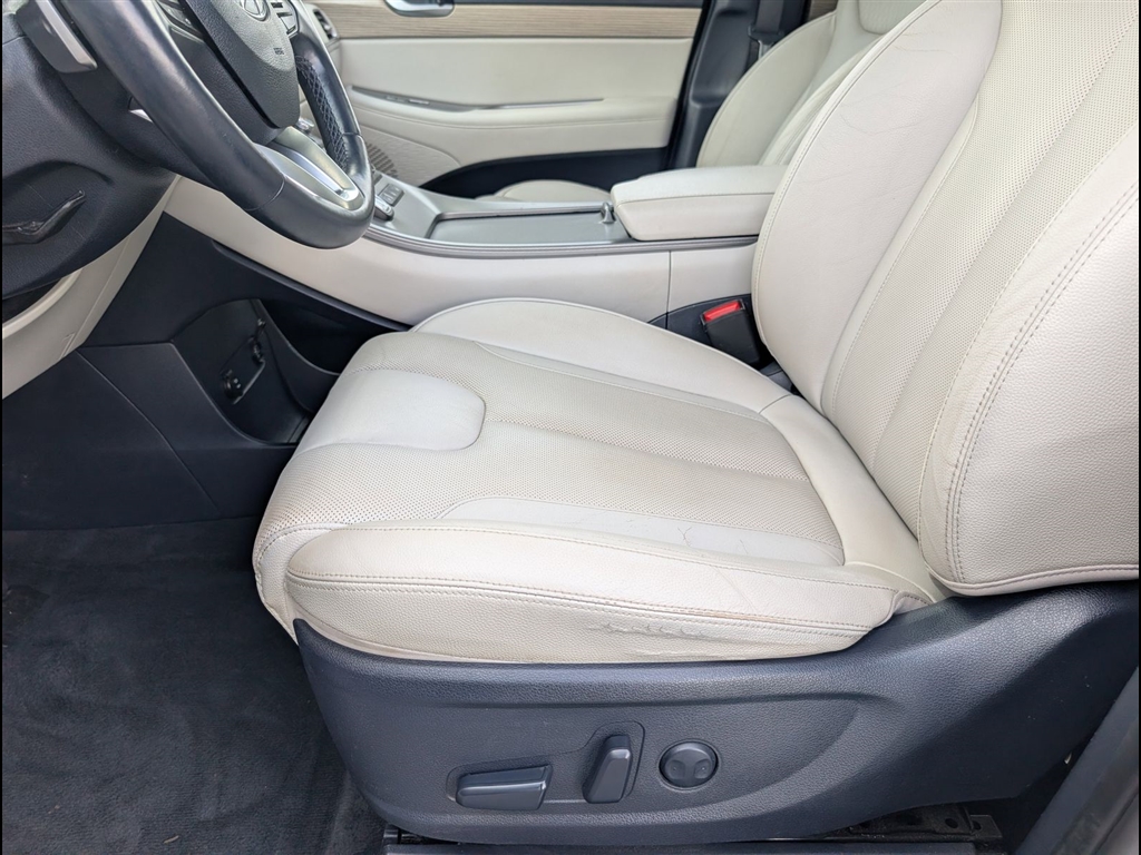 Used 2021 Hyper White Hyundai SEL image 15