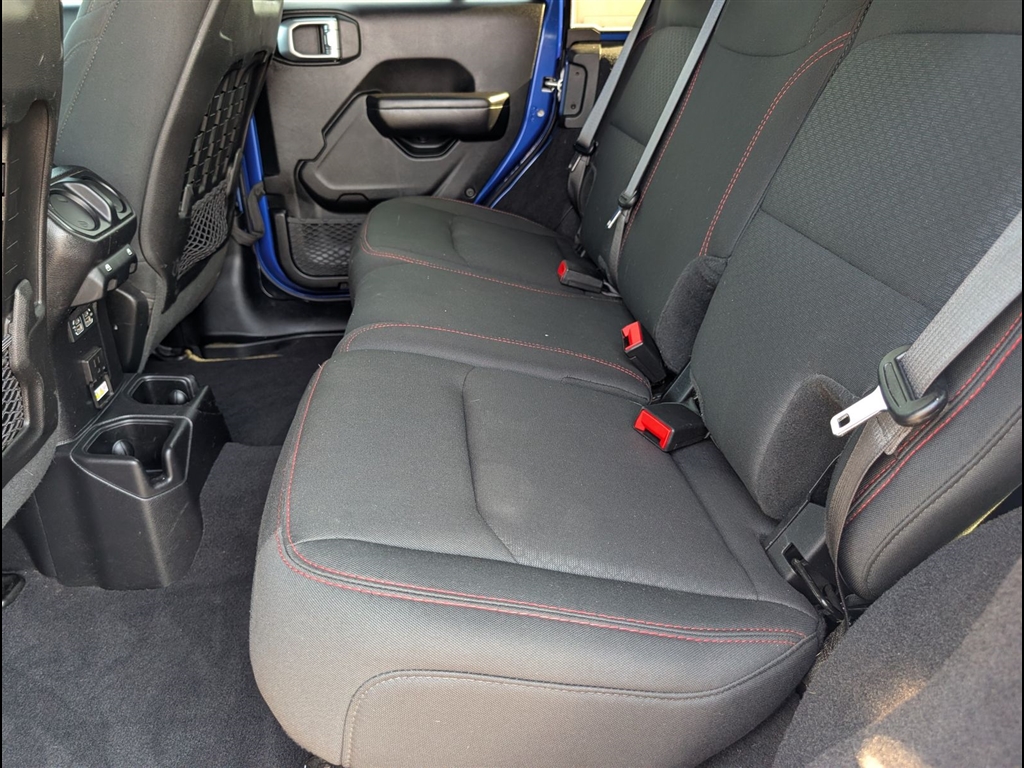 Used 2019 Ocean Blue Metallic Clear Coat Jeep Rubicon image 16