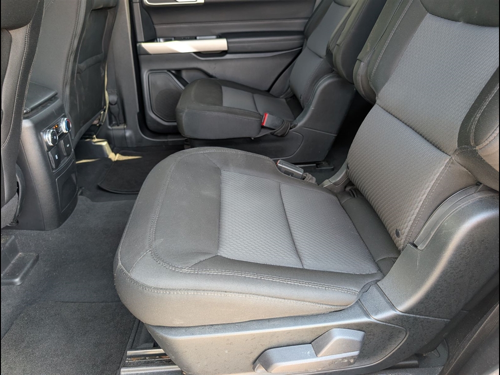 Used 2023 Agate Black Ford XLT image 16