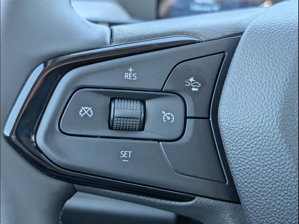 New 2027 Sterling Gray Metallic Chevrolet LT image 16