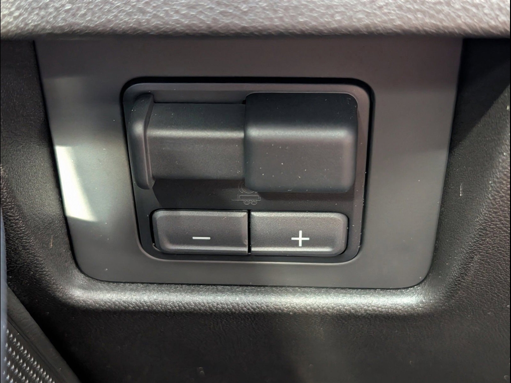 New 2026 Summit White Chevrolet Work Truck image 16