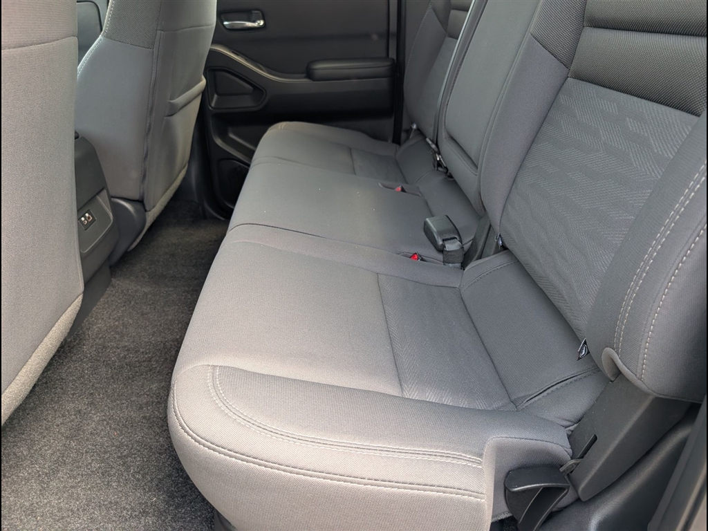 Used 2023 Glacier White Nissan SV image 16