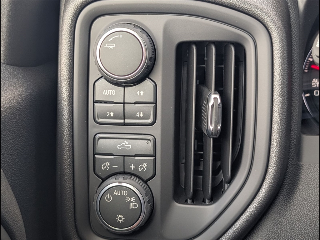 New 2026 Sterling Gray Metallic Gxd Chevrolet Custom Trail Boss image 16