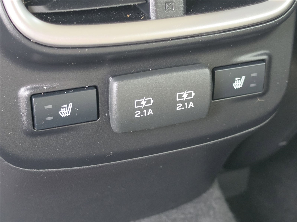 Used 2022 Autumn Green Metallic Subaru Limited image 16