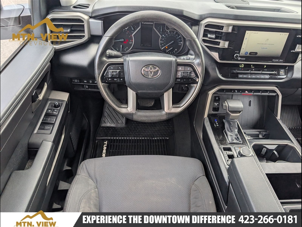 Used 2022 White Toyota SR5 image 16