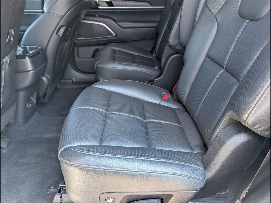 Used 2023 Glacial White Pearl Kia SX image 16