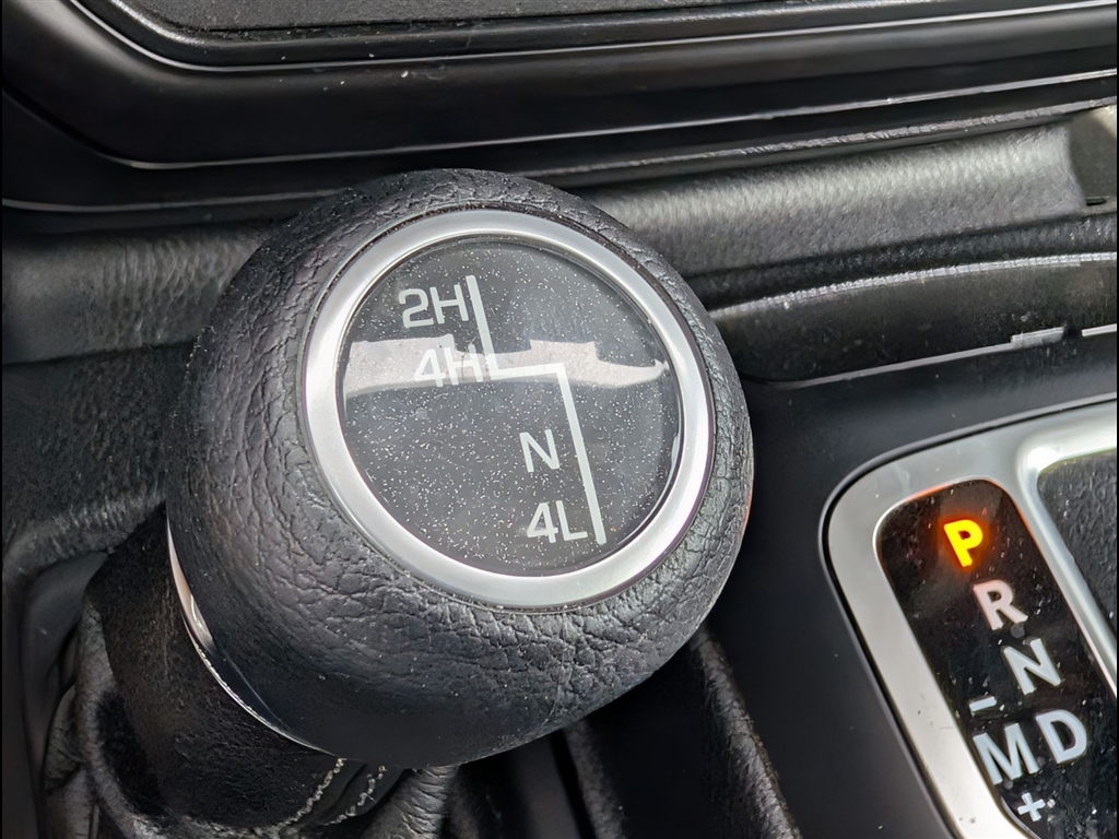 Used 2018 Billet Silver Metallic Clear Coat Jeep Sport S image 17