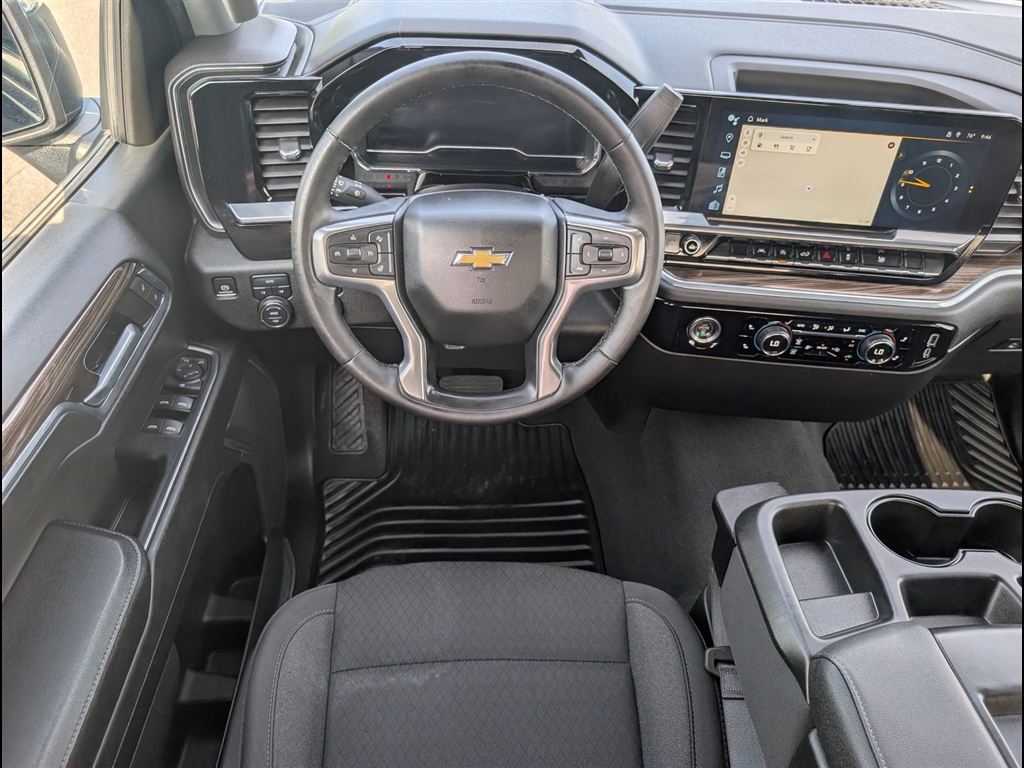 Used 2024 Black Chevrolet LT image 17