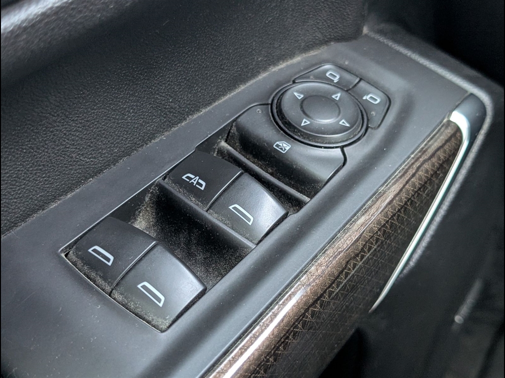 Used 2021 Shadow Gray Metallic Chevrolet LT Trail Boss image 17
