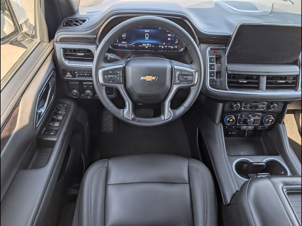 Used 2024 Summit White Chevrolet LT image 17