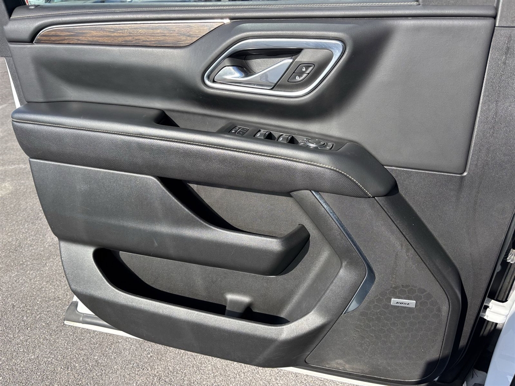 Used 2023 Summit White Chevrolet Premier image 17