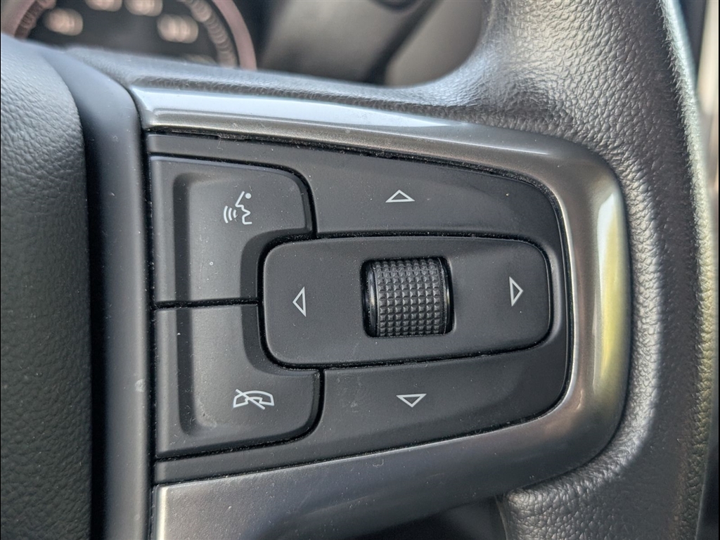 Used 2023 Summit White Chevrolet Custom image 17