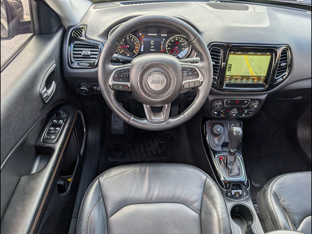 Used 2018 Diamond Black Crystal Pearl Coat Jeep Limited image 17