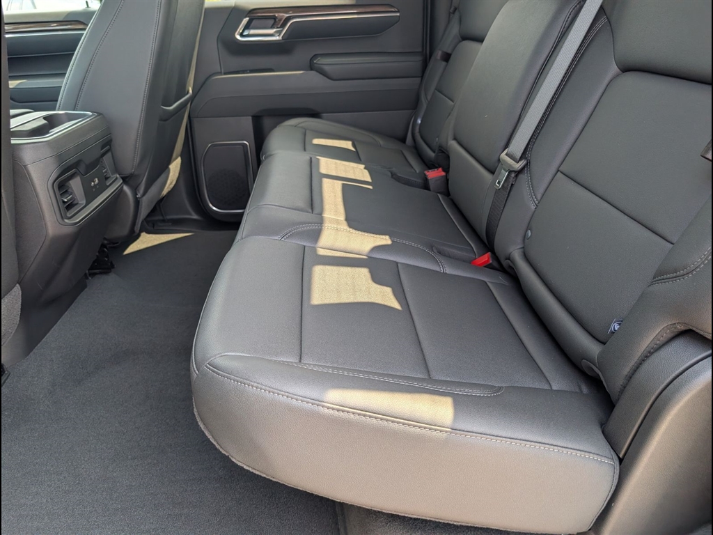 Used 2026 Sterling Gray Metallic Chevrolet LT Trail Boss image 17