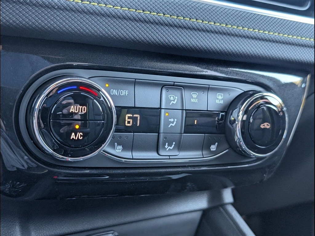 New 2026 Iridescent Pearl Tricoat Chevrolet ACTIV image 17