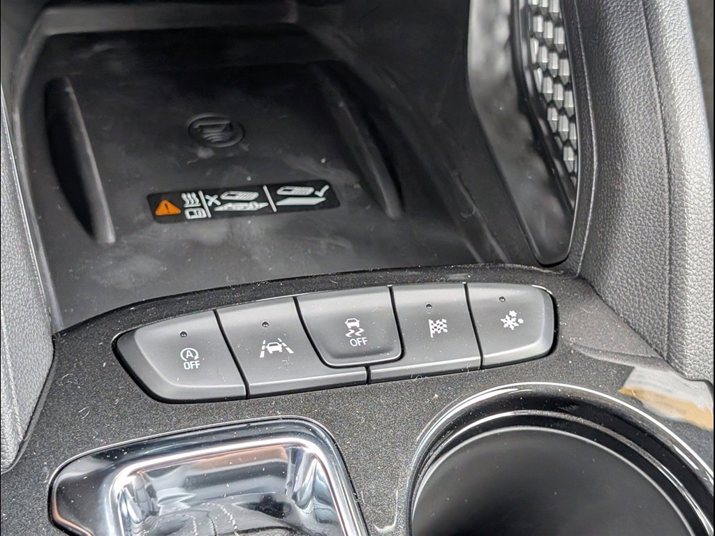 New 2026 Mosaic Black Metallic Chevrolet ACTIV image 17