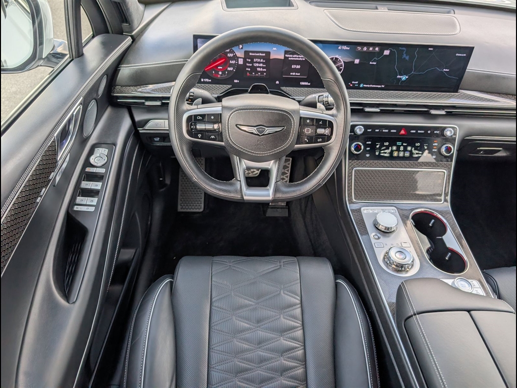 Used 2025 Uyuni White Pearl Genesis 3.5T E-SC image 17