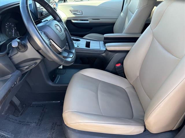2022 Toyota Sienna XLE 7-Passenger