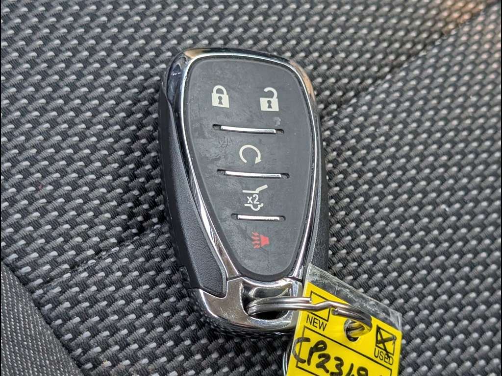 Used 2018 Graphite Metallic Chevrolet LT Cloth image 18