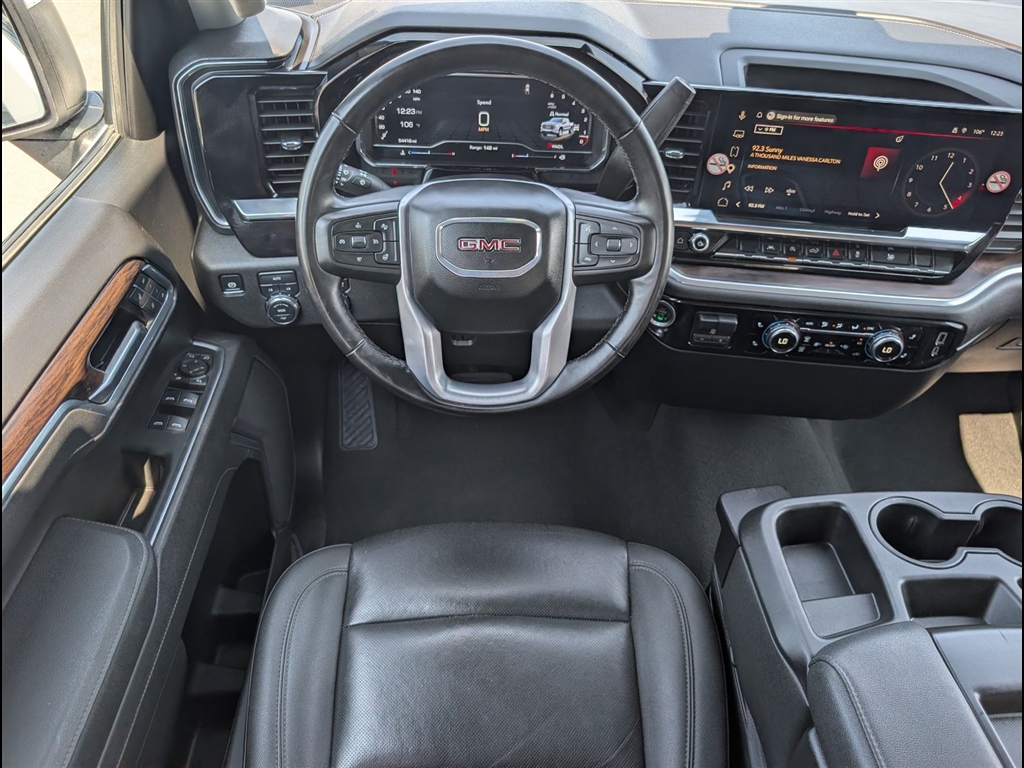 Used 2025 Summit White GMC SLT image 18
