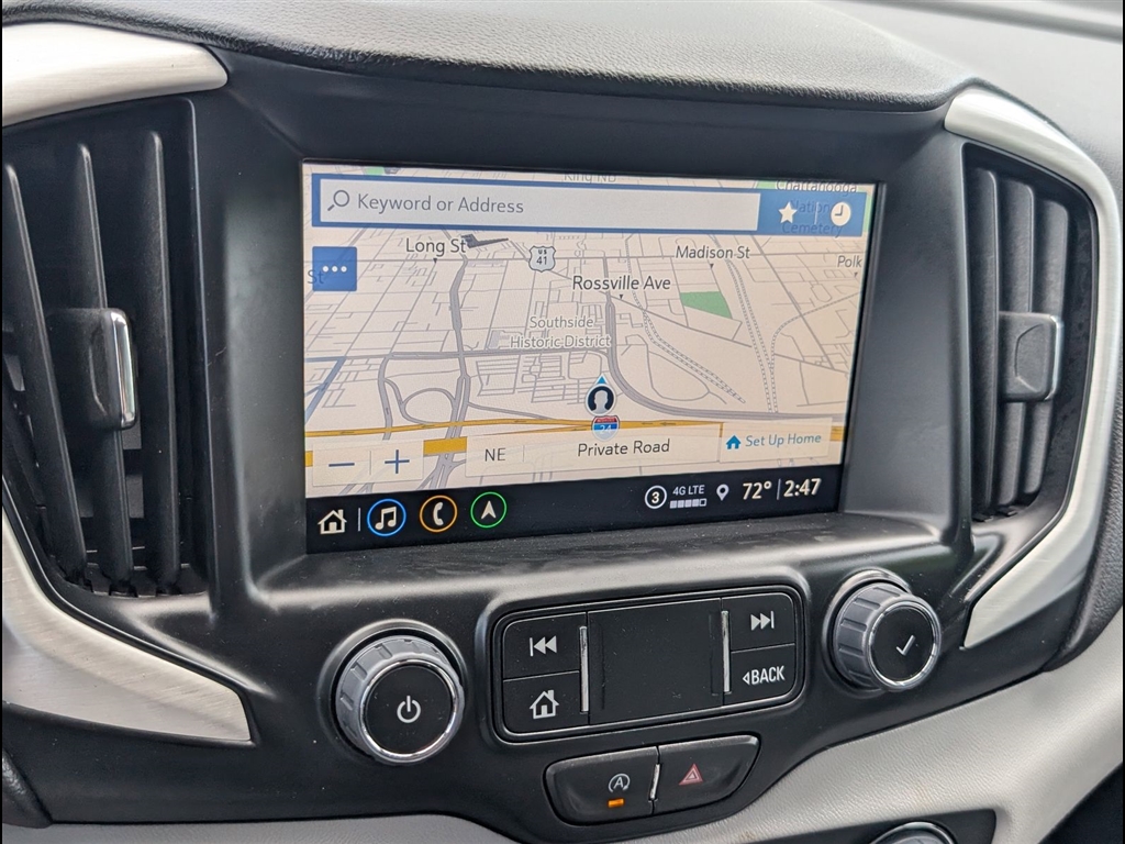 Used 2024 Riptide Blue Metallic GMC SLE image 18