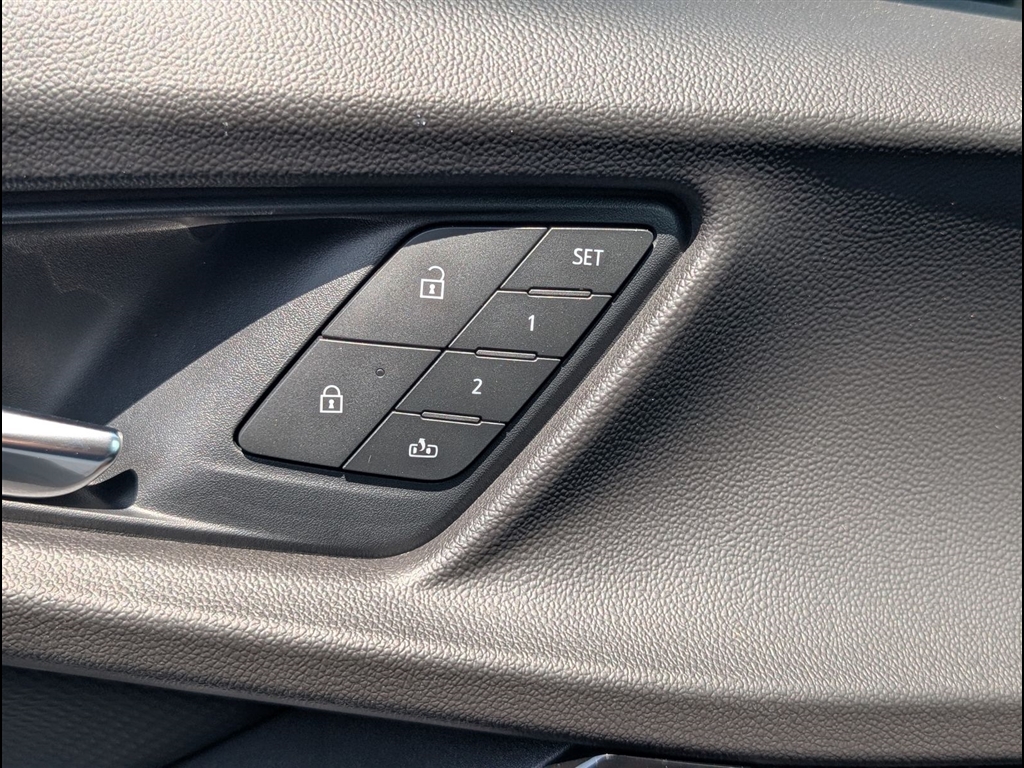 New 2027 Mosaic Black Metallic Chevrolet RS image 18