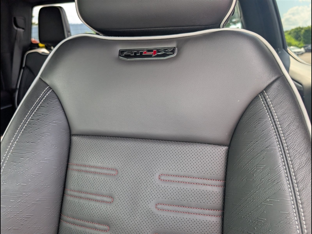 Used 2026 Onyx Black GMC AT4X image 18