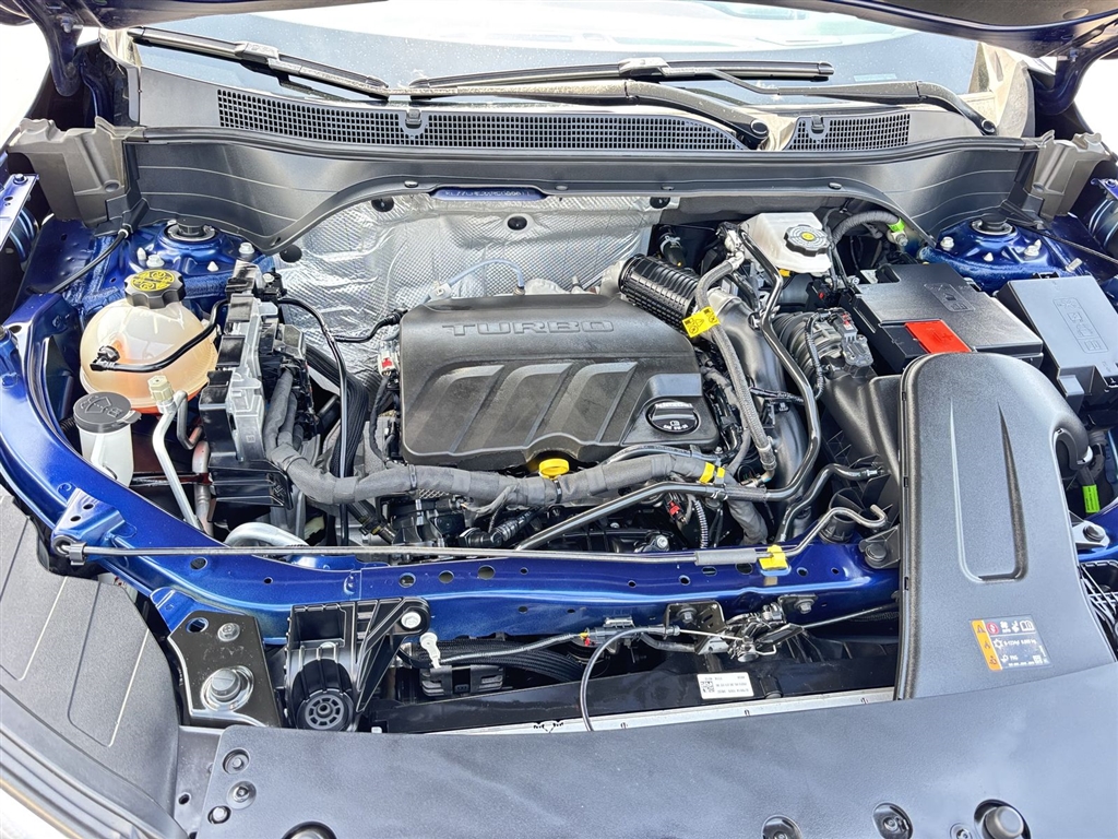 Used 2024 Blue Glow Metallic Chevrolet LT image 18