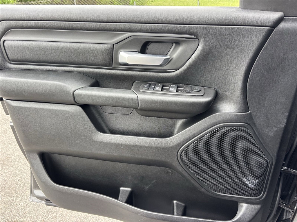 Used 2024 Granite Crystal Metallic Clear Coat RAM Tradesman image 19