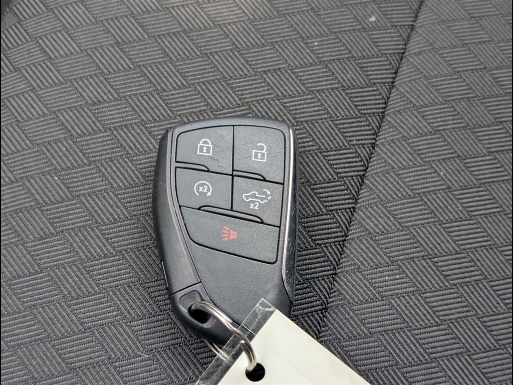 Used 2025 Summit White Chevrolet Custom image 19