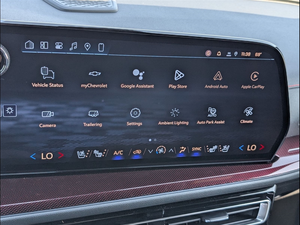 New 2026 Polar White Tricoat Chevrolet RS image 19