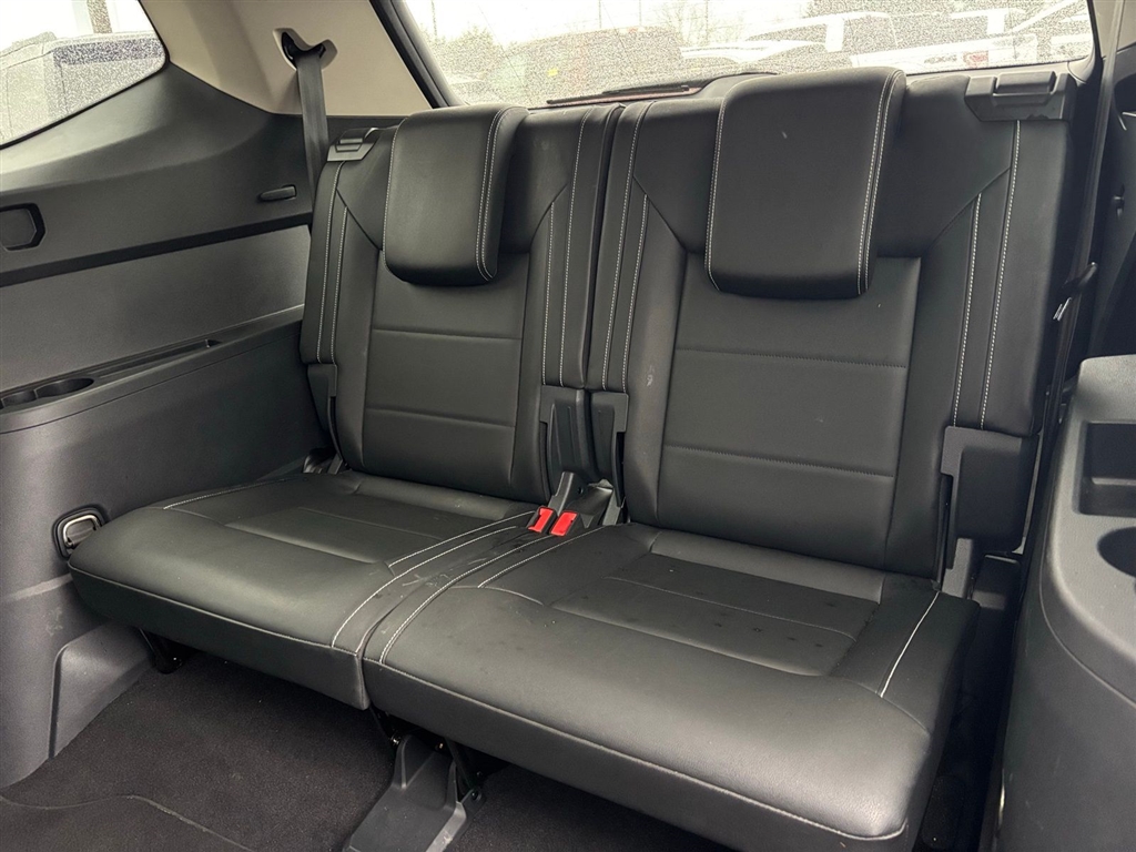 Used 2023 Blue Volkswagen V6 SE image 19