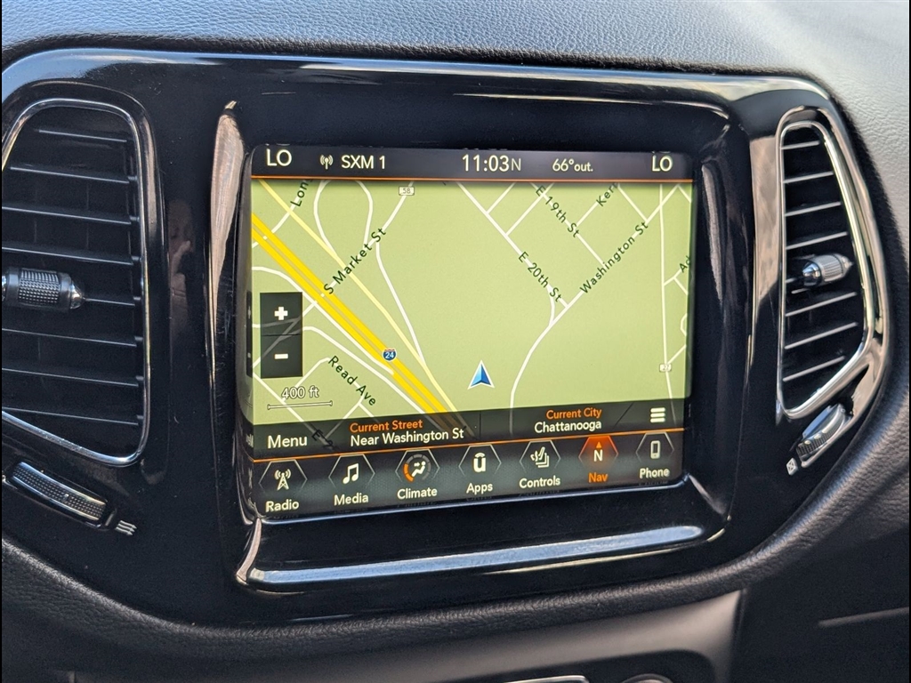 Used 2018 Diamond Black Crystal Pearl Coat Jeep Limited image 19