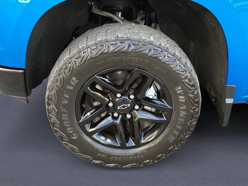 Used 2023 Glacier Blue Metallic Chevrolet Custom Trail Boss image 19