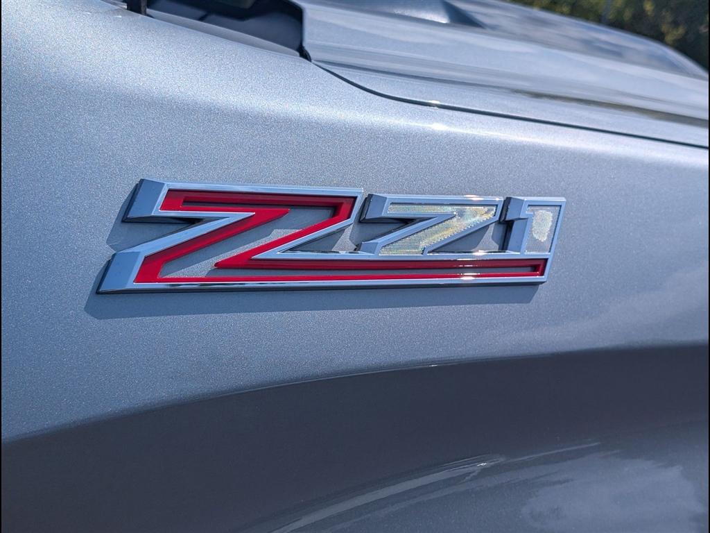 Used 2026 Sterling Gray Metallic Chevrolet LT Trail Boss image 19