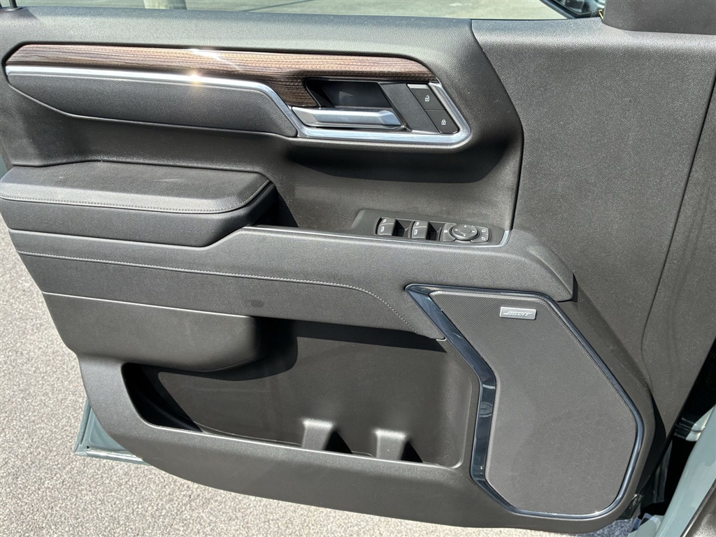 Used 2025 Cypress Gray Chevrolet LT Trail Boss image 19