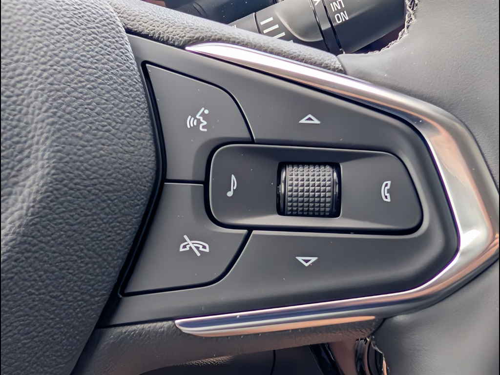 New 2026 Mosaic Black Metallic Chevrolet LT image 19