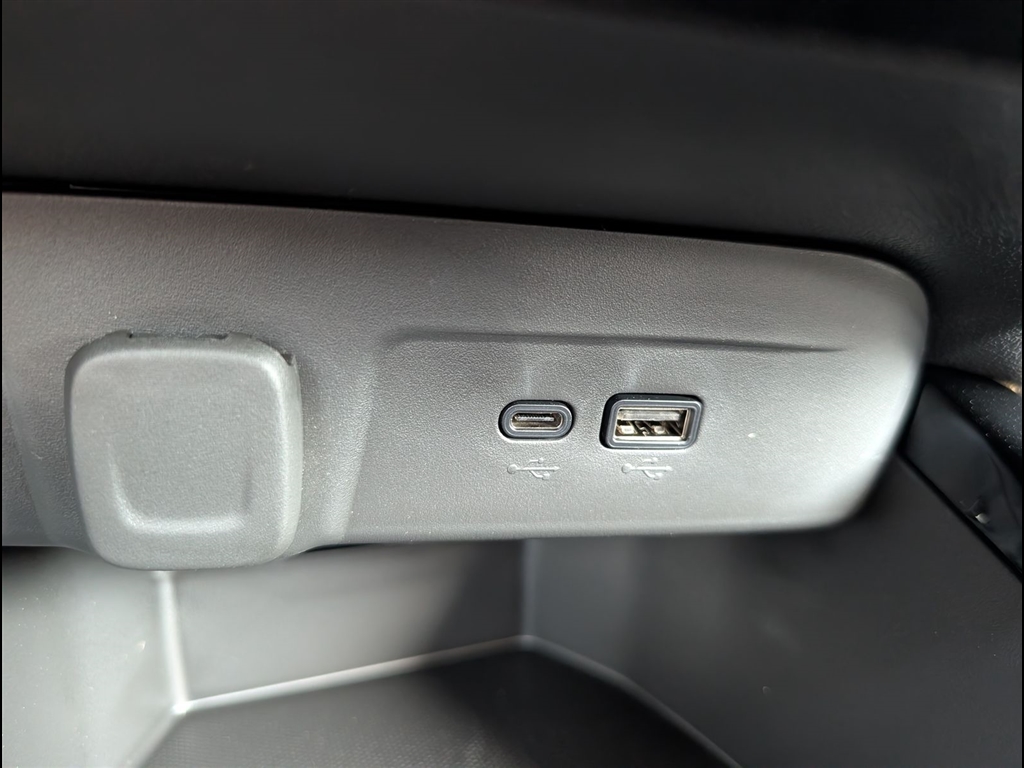 New 2026 Summit White Chevrolet LT image 19